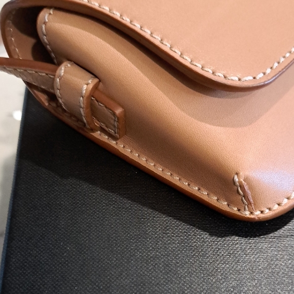 NIB Saint Laurent Camel Leather Strapped Sunglass Case - Picture 8 of 16